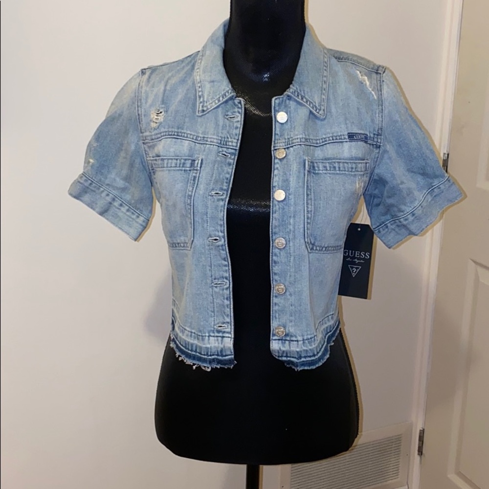 Vest with tagg